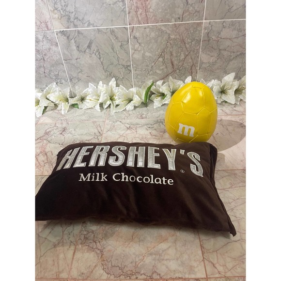 M&M Other - Hershey Pillow & M ball M&M